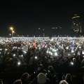 60.000 ljudi na protestu u Bratislavi: Traže ostavku Fica FOTO