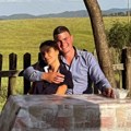 Dragana Mićalović ponovo došla kod Luke na selo: Njihova prisna slika zapalila mreže "Sličan se sličnom raduje"