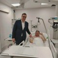 Vučić kod Glišića u bolnici: "Darko nesalomivi"