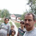 Četvoro dece u vreme kad ih je sve manje: Priča o porodici Nastić
