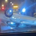 Žestok udes u Zemunu: Auto se prevrnuo na krov