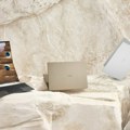 Ovo je laptop koji ima dva ekrana: evo kako radi futuristički Zenbook Duo