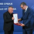Vučić uručio odlikovanje ocu posthumno odlikovanog starijeg vodnika Jovanovića