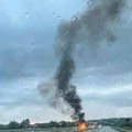 (Foto) izgorelo vozilo na "milošu velikom": Buktinja nasred auto-puta kod Liga, saobraćaj ka Čačku otežan