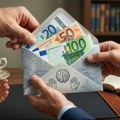 Koliko je prikladno staviti u kovertu? Poklon za rođendan ne mora da vas „zaboli“ po džepu! Ovih pet pravila rešavaju svaku…