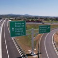 Udes na Moravskom koridoru zatvorene dve trake ka Kraljevu, stvorene su ogromne kolone vozila