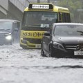 (Foto) Pljuskovi pogodili japanski grad Nagoja, moguće poplave: Više od 40 povređenih, evakuisano 400 sportista