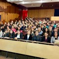 Veliko pojačanje u UKC Niš: Svečano uručeni ugovori o stalnom zaposlenju za 98 zdravstvenih radnika; Lazarević: "Stiže nova…