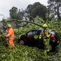 Snažna oluja zahvatila Holandiju i delove Nemačke: Dvoje mrtvih, otkazani letovi FOTO