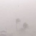 Тајван на удару најјачег ветра, таласи преко седам метара