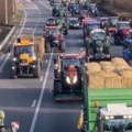 Evropa tone sve dublje! Farmeri ustali u još jednoj zemlji, blokirali autoputeve (video)