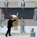 Olimpijski plamen predat u Atini organizatorima Igara u Parizu