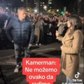 Napadnuti ili izviždani: Snimak iz drugog ugla pokazuje šta se ekipi RTS-a desilo na Autokomandi (VIDEO)