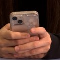 Mobilni telefoni od učionica do parlamenta – predlog zakona o ograničenju upotrebe u školama