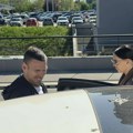 (Video) Gobelja došao na aerodrom po Katarinu Grujić. Otkrila kako stoje stvari u njenom braku: "Ne mrzi ga ništa da uradi za…