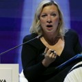 Zaharovaa: Makron komanduje Kijevu da izvršava terorističke napade