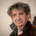 Miki Manojlović sadi luk i paradajz sa suprugom: Poznati glumac pobegao na planinu i posvetio se poljoprivredi