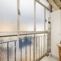 Zastakljivanje terase ili pregrađivanje sobe: Koliko košta PVC, koliko aluminijum i kada komšija može da vam pošalje inspekciju…