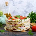 Slana torta sa pečenim paprikama – gosti uvek traže parče više!