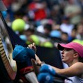 Iga Švjontek i Elina Svitolina u trećem kolu, Pegula eliminisana