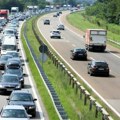Dve saobraćajne nesreće, velika gužva na prilazu Beogradu