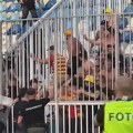 Haos Tuča Pazaraca, Poljaka i policije (video)