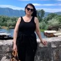 Dobila dete sa 52 godine, pa otišla pod Ostrog: Pevačica se sad oglasila sa svetog mesta! Ima veliko bogatstvo, a živi vrlo…