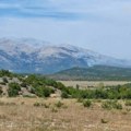 Požar kod Ivanice približava se Hrvatskoj