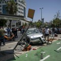 Gori na bliskom istoku: Muškarac automobilom pokosio, pa ubadao ljude u Tel Avivu, Hamas preti Izraelu: "To vam je za Dženin…