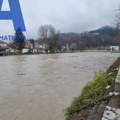 Umesto ribe - puške: Grupa pecaroša u Limu kod Bijelog Polja pronašla oružje, plutalo u džaku u blizini obale