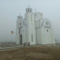 Oštećeno rusko kandilo u crkvi na Bunuševcu