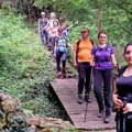 Planinari u kanjonu Crnice: „Šetnja“ Stazom petruških monaha (foto)