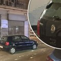 Drama u Kosovskoj ulici: Srušio se deo fasade, oštećen automobil