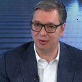 Vučić: Danas prvi voz sa električnim pandama za izvoz krenuo iz Kragujevca