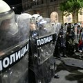 Demonstranta terete da je bacio topovski udar na policiju, a advokat tvrdi da ga nema na snimcima: Dodelili mu nanogicu i…