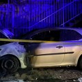 Изгорела два аутомобила на чукарици: Букнуо пожар у рану зору, ватрогасне екипе на терену