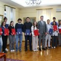 Za najbolje studente Šapca: Potpisani ugovori o stipendiranju
