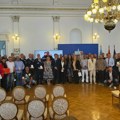 Grad Novi Sad odao priznanje višestrukim dobrovoljnim davaocima krvi