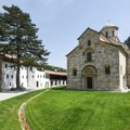 Teška mehanizacija u zaštićenoj zoni Visokih Dečana, Eparhija traži obustavu