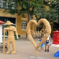 Miris slame, zvuk tambure i šarene nošnje! Subotica ovog vikenda živi u ritmu Dužijance, stiže i svečana povorka
