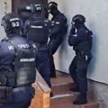 Još jedno hapšenje zbog spremanja nereda na dan izbora u Beogradu: "Pao" muškarac iz Zemuna (video)