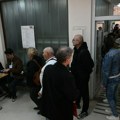Predsednik biračkog odbora na biračkom mestu broj 1 na Zvezdari: Do 15 sati glasalo 60 odsto birača