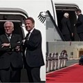 Sunce sija, a valter stoji i čeka: Nemački predsednik sleteo u Katar, pola sata nema nikog da ga dočeka, namerno ponižen…