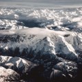 Opasni vrhovi odneli živote Najmanje troje mrtvih u lavini na švajcarskim Alpima