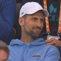 Novak neće na trening, došao da gleda rafu: Srbin prati kako se Nadal muči, nećete verovati ko je pored njega!