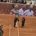 Prva slika Novaka, Nadala i Federera na oproštaju Rafe od Rolan Garosa