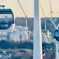 Gondolom na posao i fakultet: U Parizu puštena u saobraćaj nova vrsta gradskog prevoza, najduža u Evropi