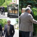 (Foto) Sahranjen Vladimir Cvetković: Na poslednjem oproštaju predsednik Vučić, Džajić, Tomašević, Mijatović, Danilović...…