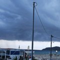 Preokret u Grčkoj od sutra, ovo zanima sve turiste: Kraj tropskih vrućina, stižu grad, oluje i stotine gromova