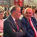 SKANDAL – Ljajićev odbornik u Novom Sadu odao počast Ratku Mladiću